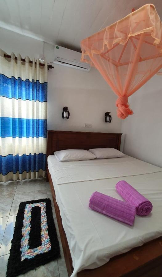 Guesthouse Kind And Love Hikkaduwa Ngoại thất bức ảnh