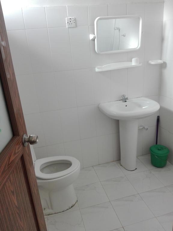 Guesthouse Kind And Love Hikkaduwa Ngoại thất bức ảnh