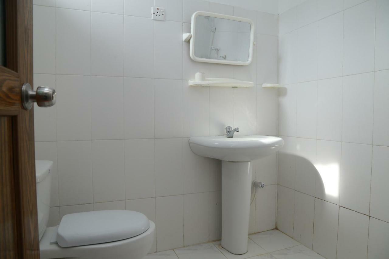 Guesthouse Kind And Love Hikkaduwa Ngoại thất bức ảnh