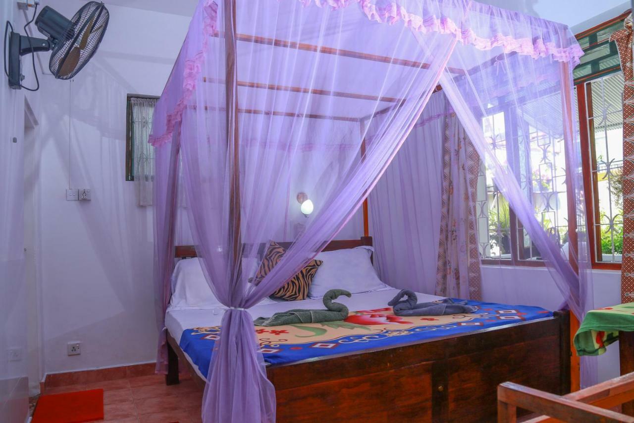 Guesthouse Kind And Love Hikkaduwa Ngoại thất bức ảnh